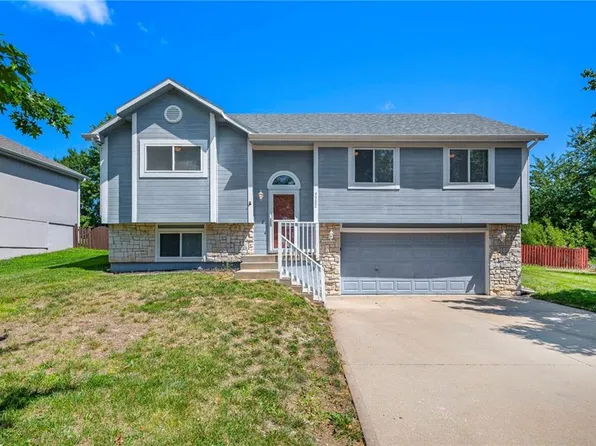 9302 NE 115th Ter, Kansas City, MO 64157