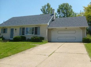 2405 E Grandview Blvd, Erie, PA 16510