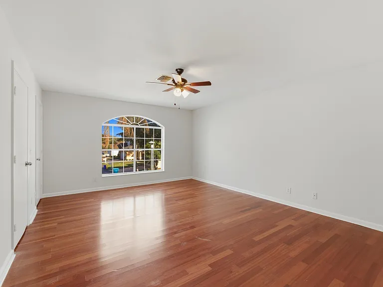 1235 Sussex St — Photo 35