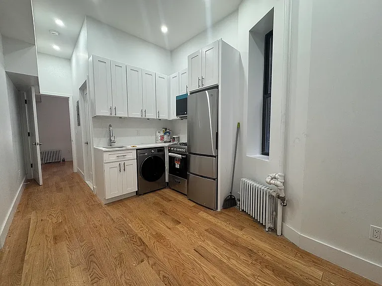 71 Thompson St #1D — Photo 1