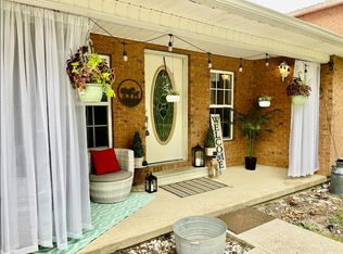 799 Hunter Cove Rd, Allons, TN 38541