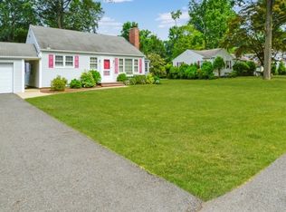 331 Martom Rd, Wyckoff, NJ 07481