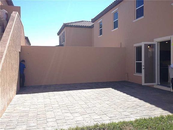4th image of 9361 SW 171st Ave #0