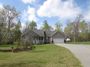 225 Gordon Rd, Forsyth, GA 31029