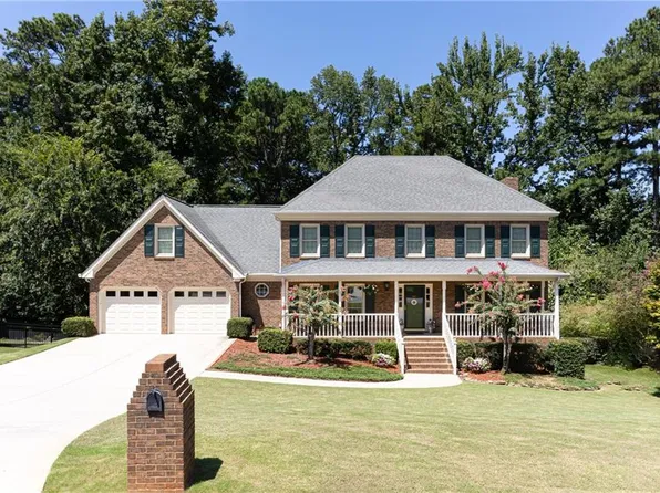 2431 Chimney Top Ln, Snellville, GA 30078