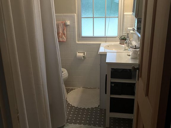 5th image of 3405 Commonwealth Ave Unit 1-3405C