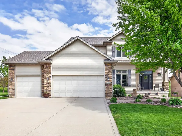 4533 NW 167th St, Clive, IA 50325