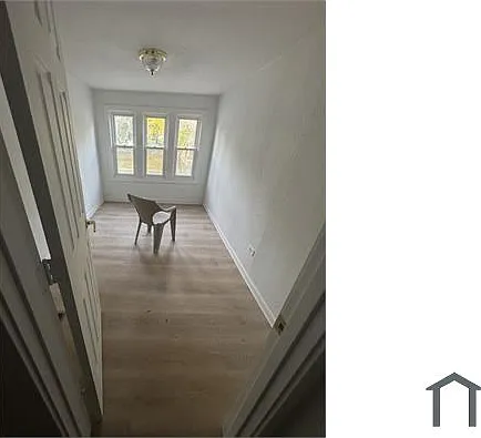 5 bed, 1400 sqft, $2,100 — Photo 4