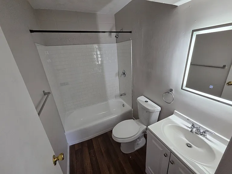 Campus View Apartments — Photo 58
