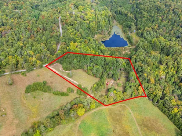 4949 Shoemaker Rdg, Zoe, KY 41397