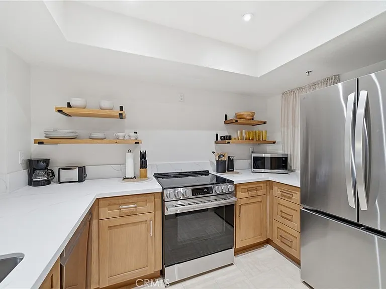 1200 Pacific Coast Hwy #327 — Photo 10