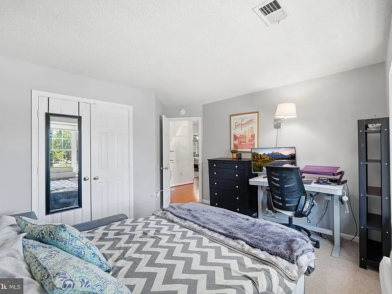 4020 Blue Slate Dr — Photo 28