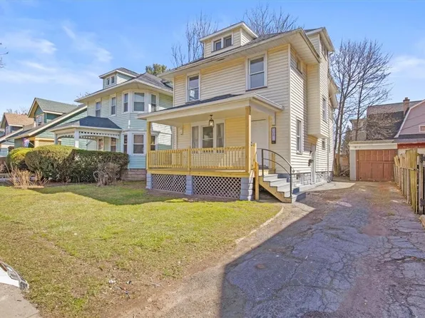1061 Bay St, Rochester, NY 14609