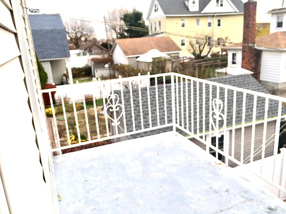 2nd image of 106 Sherwood Ave Floor 2