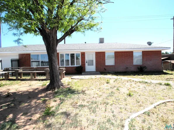 1228 E 3rd St, Portales, NM 88130