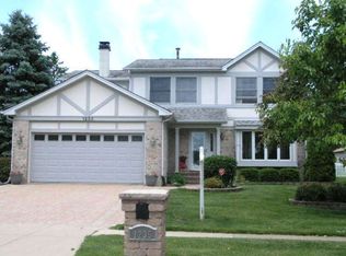 1235 Chester Ln, Elk Grove Village, IL 60007