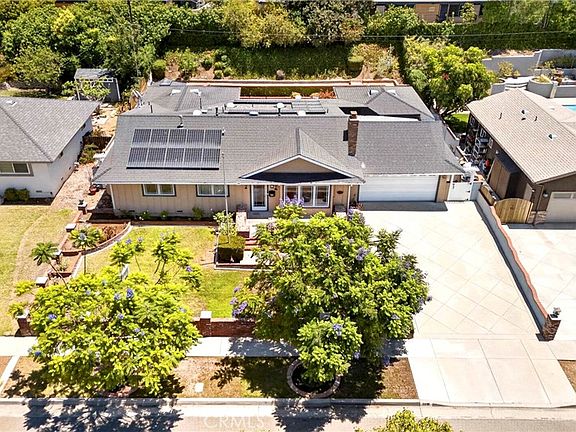 4th image of 2816 Woodbine Ave