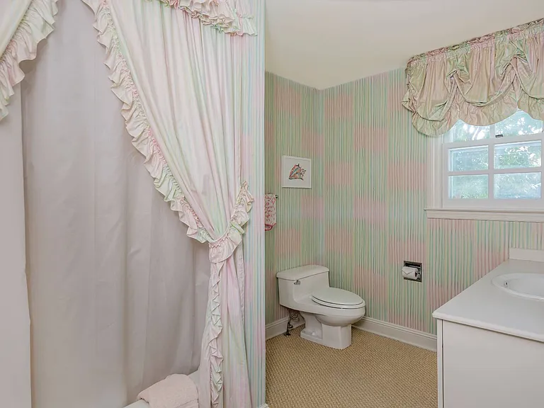 2 Fair Lea Rd — Photo 31