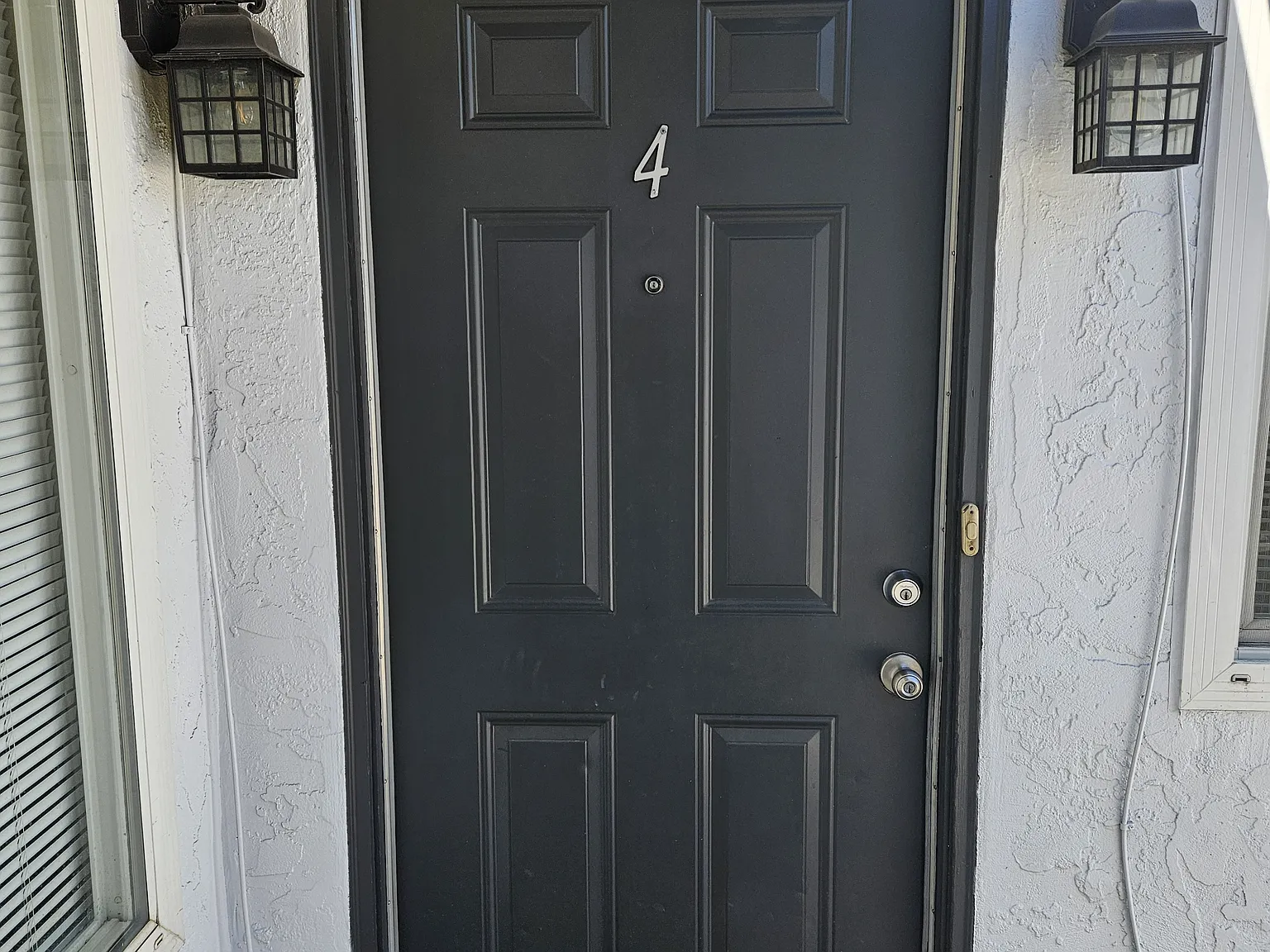 449 S Stockton Ave — Photo 3