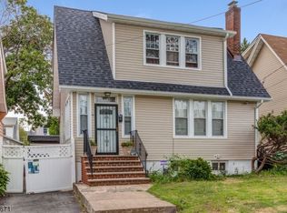 15 Hennessy Pl, Irvington, NJ 07111