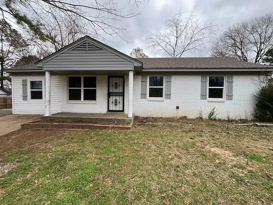 2600 Eastbrook Dr