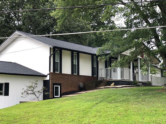 3rd image of 6800 Ellesmere Dr