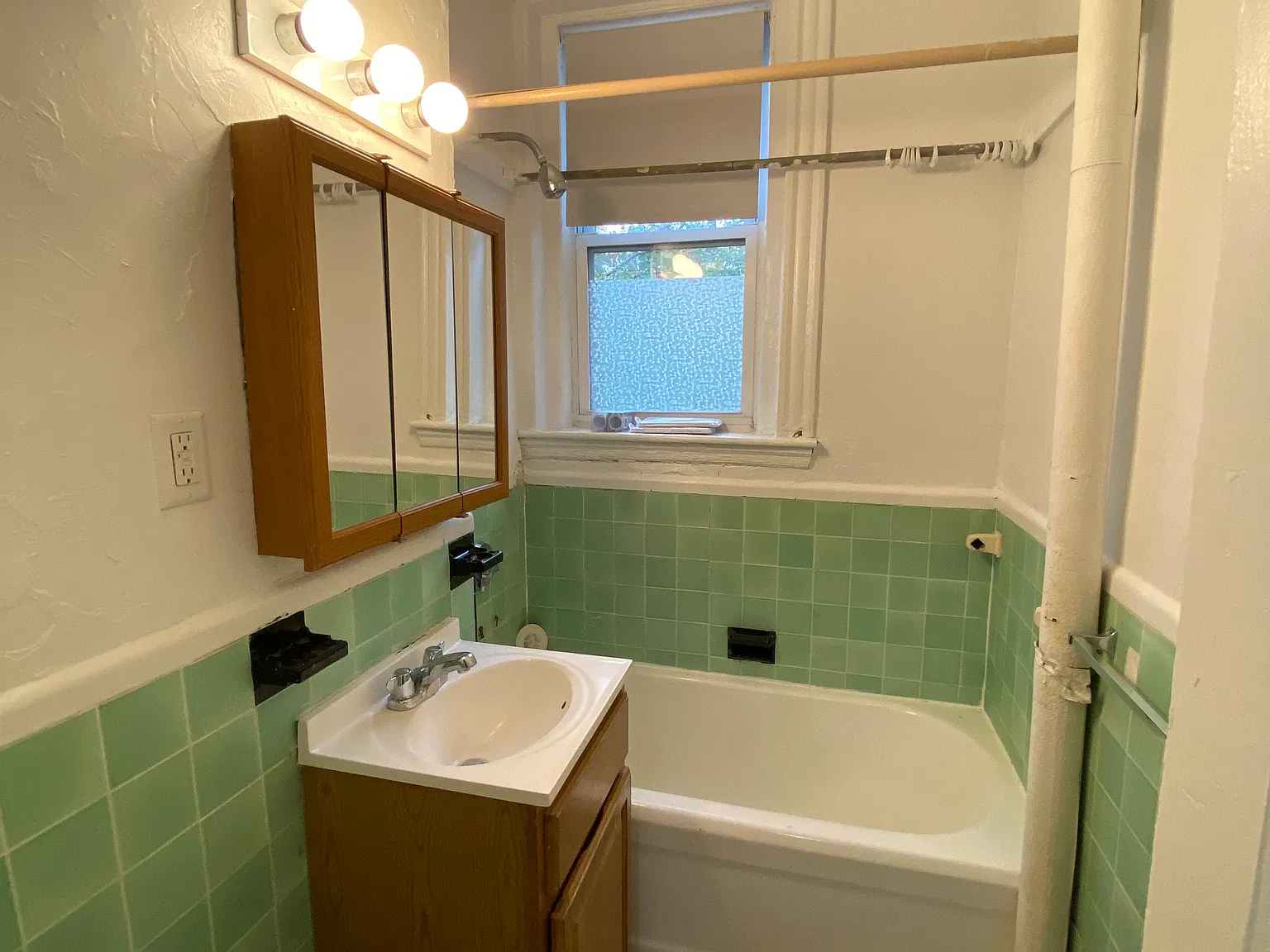 1 bed, $2,275 — Photo 3