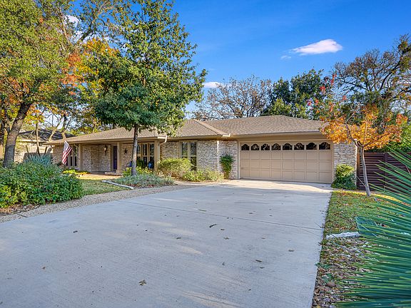 3rd image of 7607 Mesa Dr