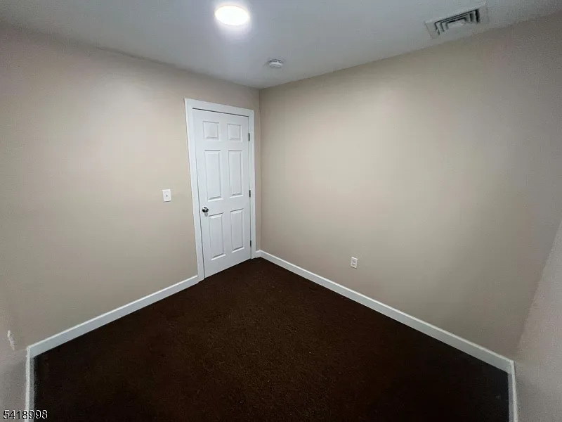 2 bed, 1.0 bath, $1,395 — Photo 4