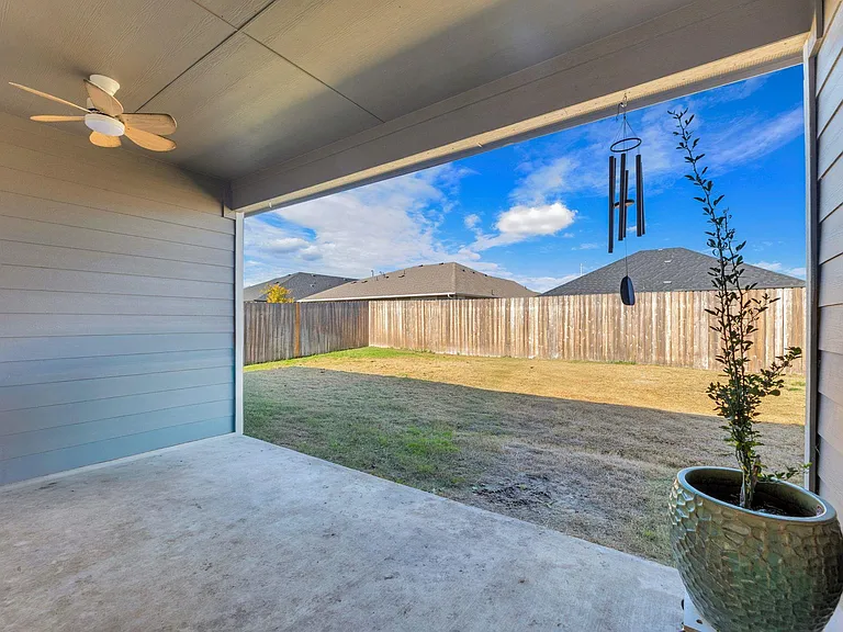 20704 John Gill Dr — Photo 27