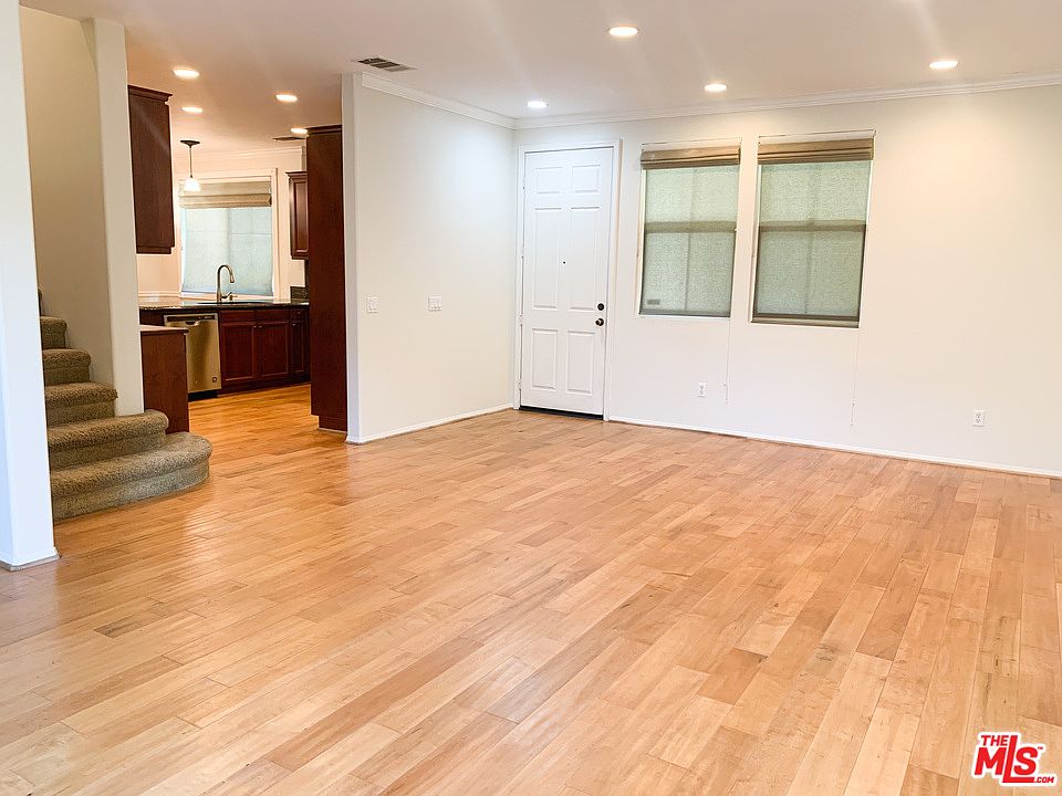 1st image of 3604 W Medici Ln