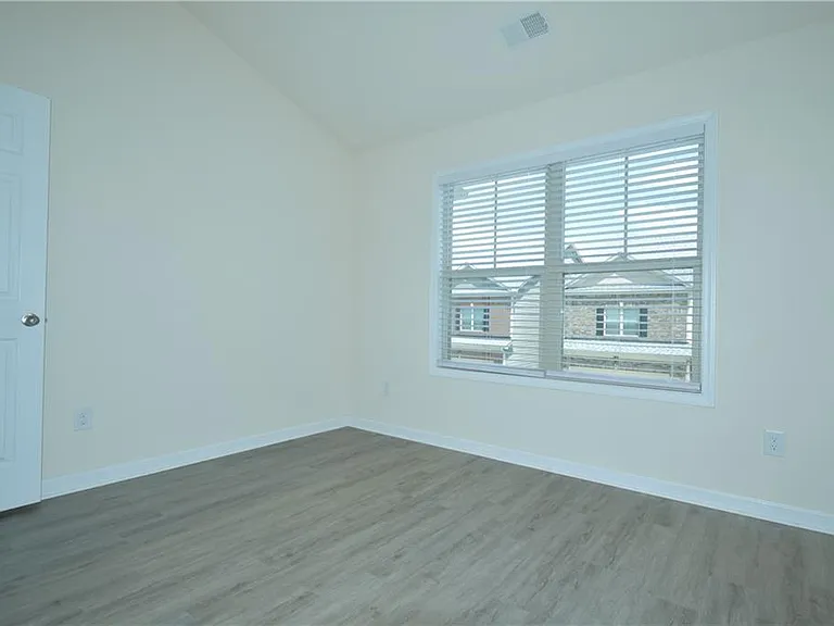 3094 Tofte Dr — Photo 29