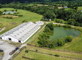 1020 Dozier Boat Dock Rd, Charlotte, TN 37036