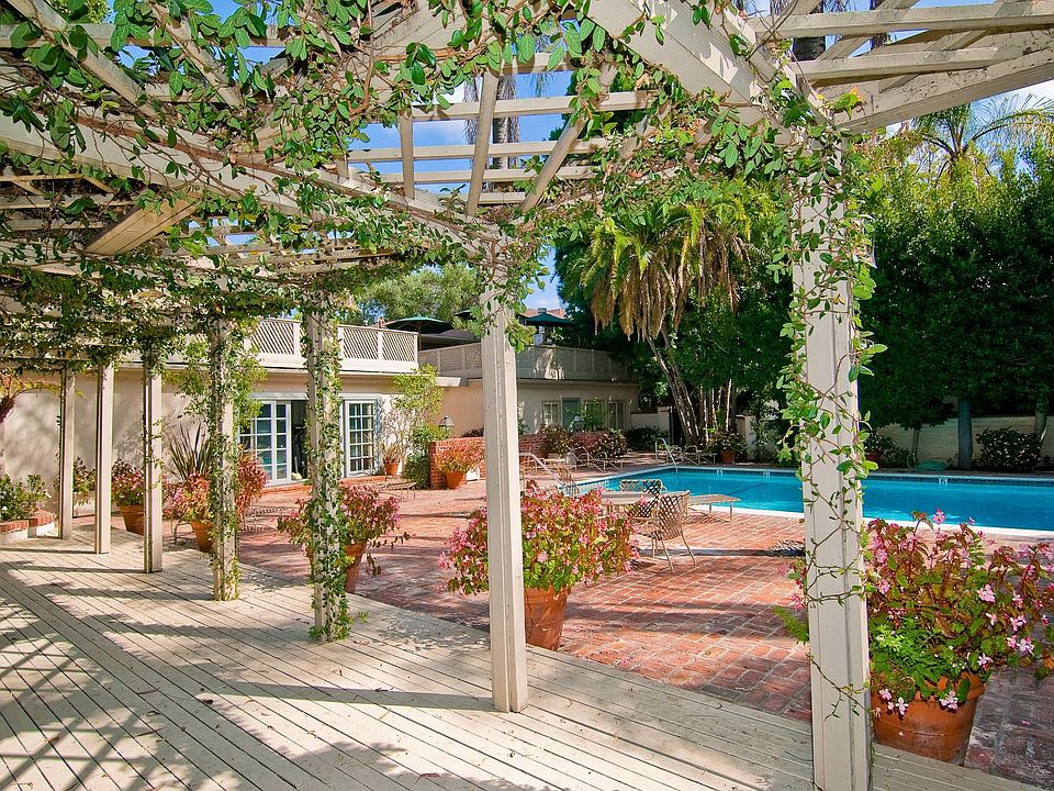 1st image of 11901 W Sunset Blvd APT 202