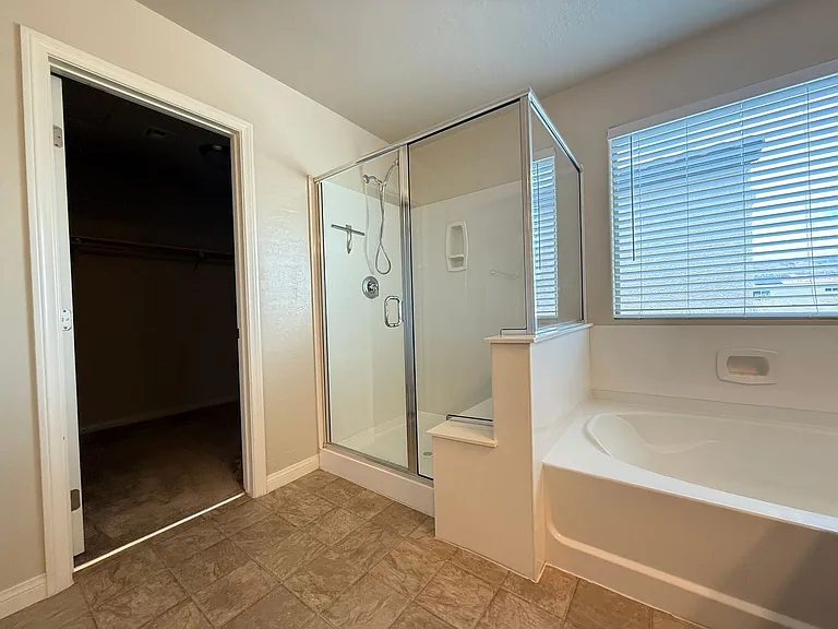 8974 Don Valley Ave — Photo 13