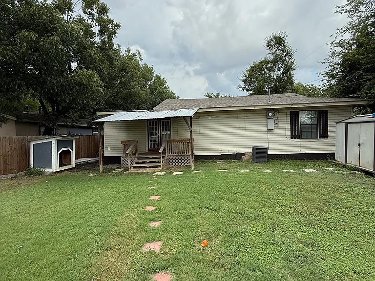 727 Circle Dr — Photo 12
