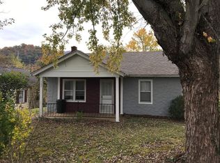 107 Honeycutt St, Elizabethton, TN 37643