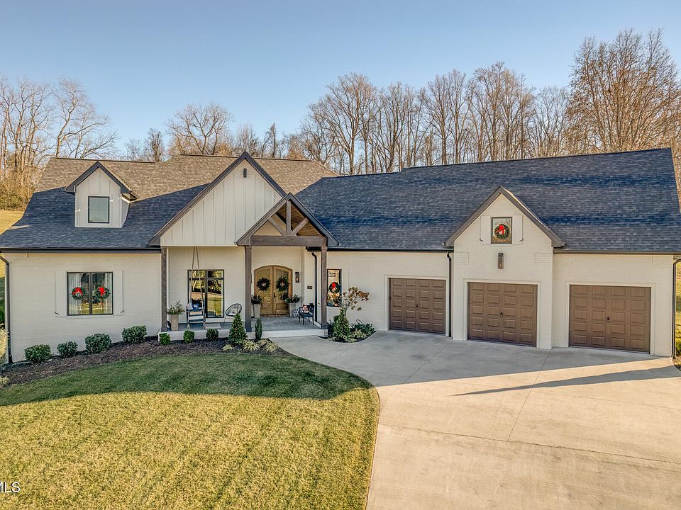 1st image of 319 Sanctuary Ct