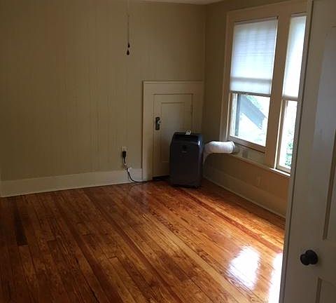 4th image of 713 Beechwood St APT 3