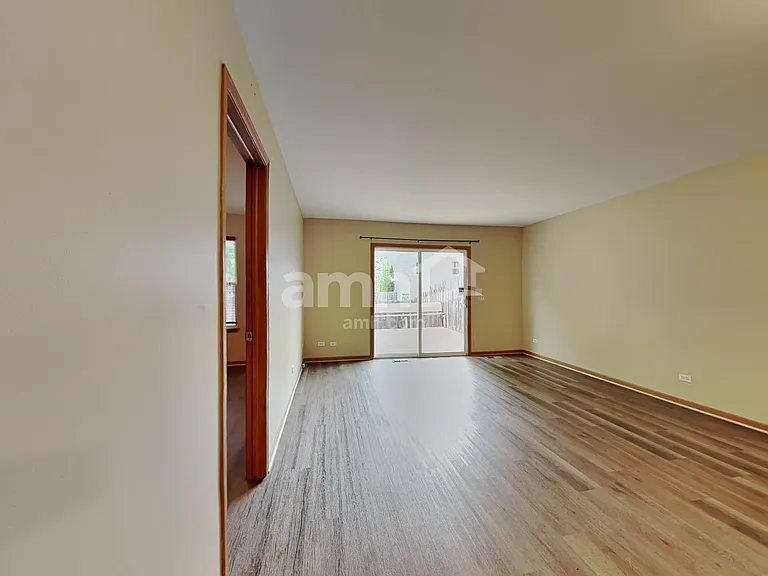 560 S Annandale Dr — Photo 5