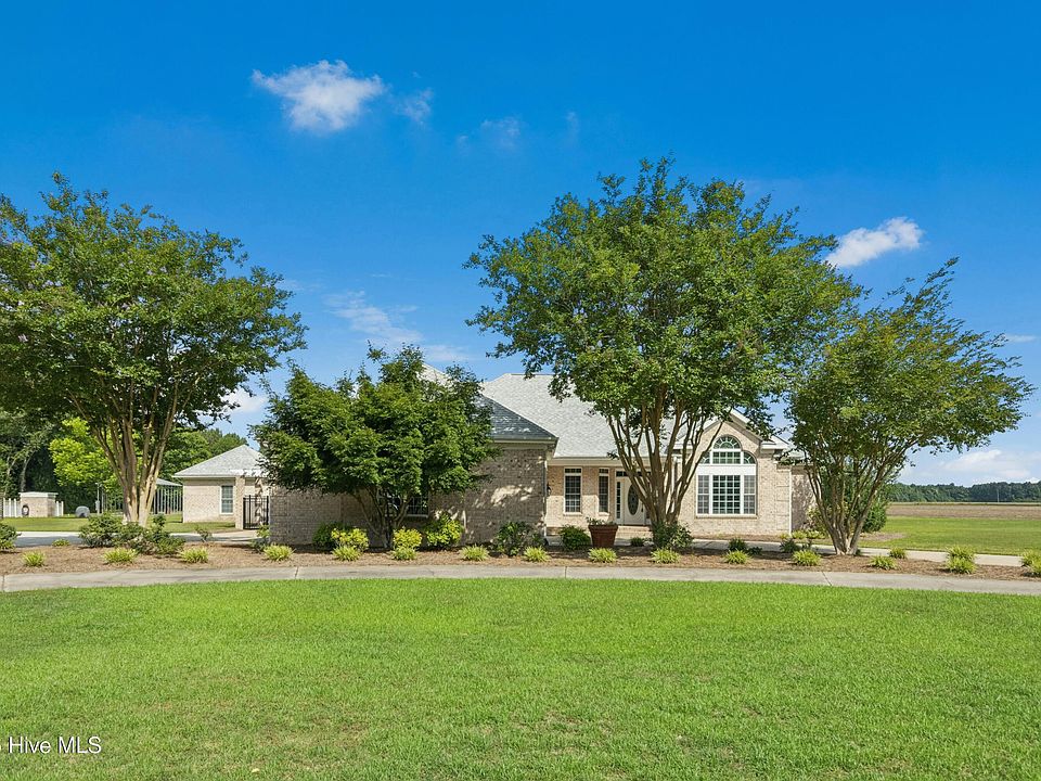 1st image of 1380 Bear Trap Road