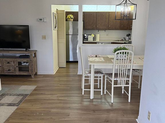 4th image of 133 Lake Pine Cir APT A-2