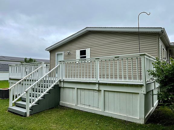 5th image of 1699 Montgomery Dr