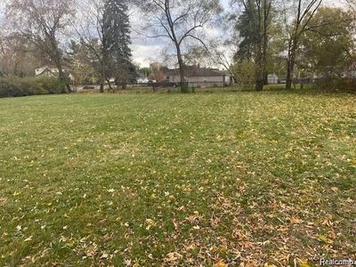 18571 Farmington Rd, Livonia, MI, 48152