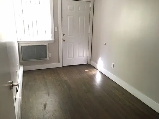 Rented by Premier Metro Realty Corp | media 31