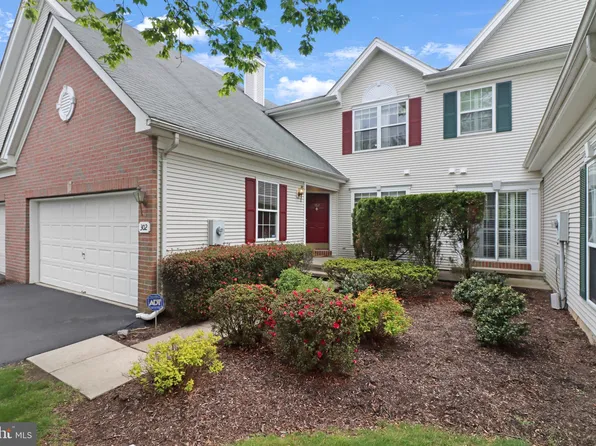 302 Watkins Rd, Pennington, NJ 08534