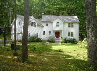 15A Old Green Rd, Sandy Hook, CT 06482