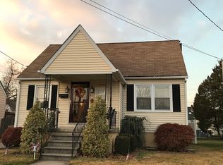 19 5th Ave, Mount Ephraim, NJ 08059