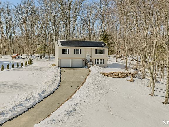 3rd image of 19 Moxley Road