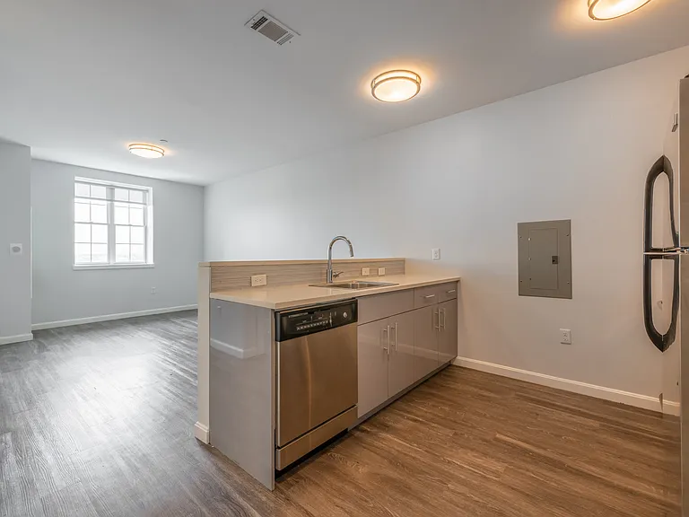 1505 Commonwealth Ave — Photo 22